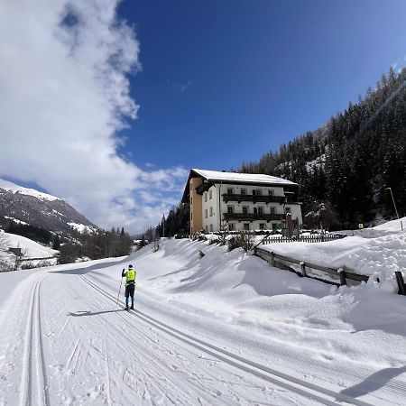 Hotel Garni Gruenmoos Sankt Jakob in Defereggen Εξωτερικό φωτογραφία