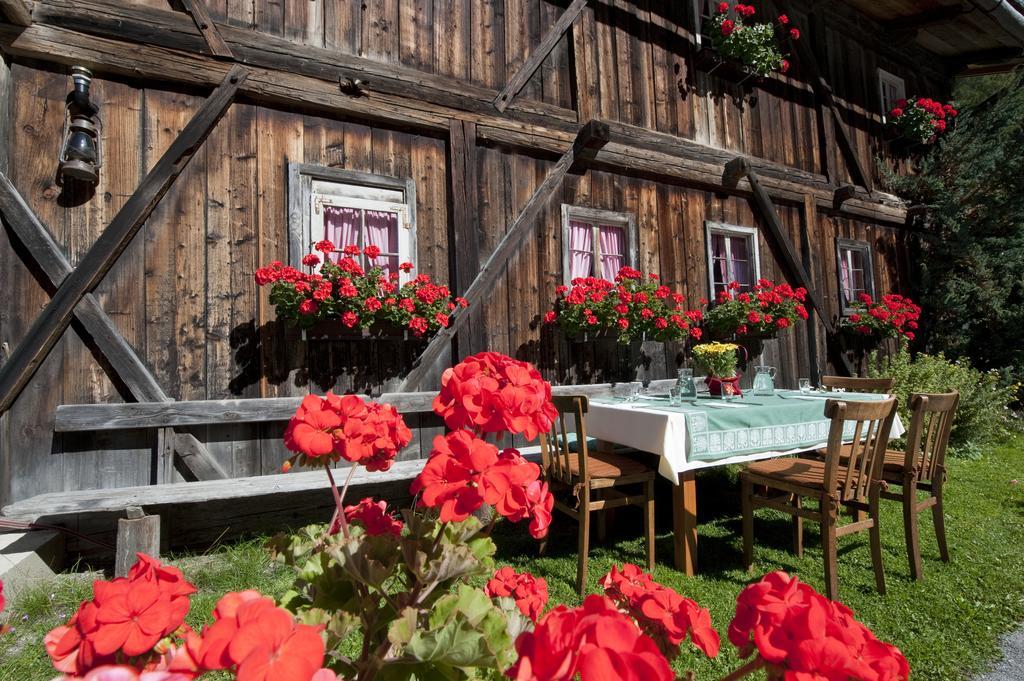 Hotel Garni Gruenmoos Sankt Jakob in Defereggen Εξωτερικό φωτογραφία